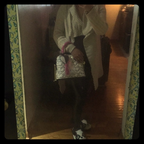 🎉LAST-1👜Luv Betsey Johnson Crossbody bag👜💞 - Picture 6 of 8